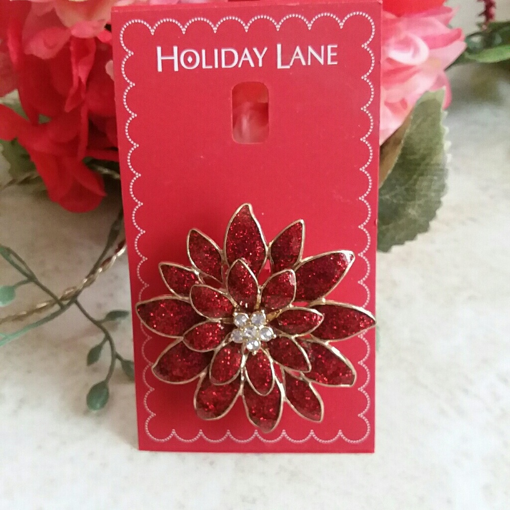 Poinsettia Goldtone pin